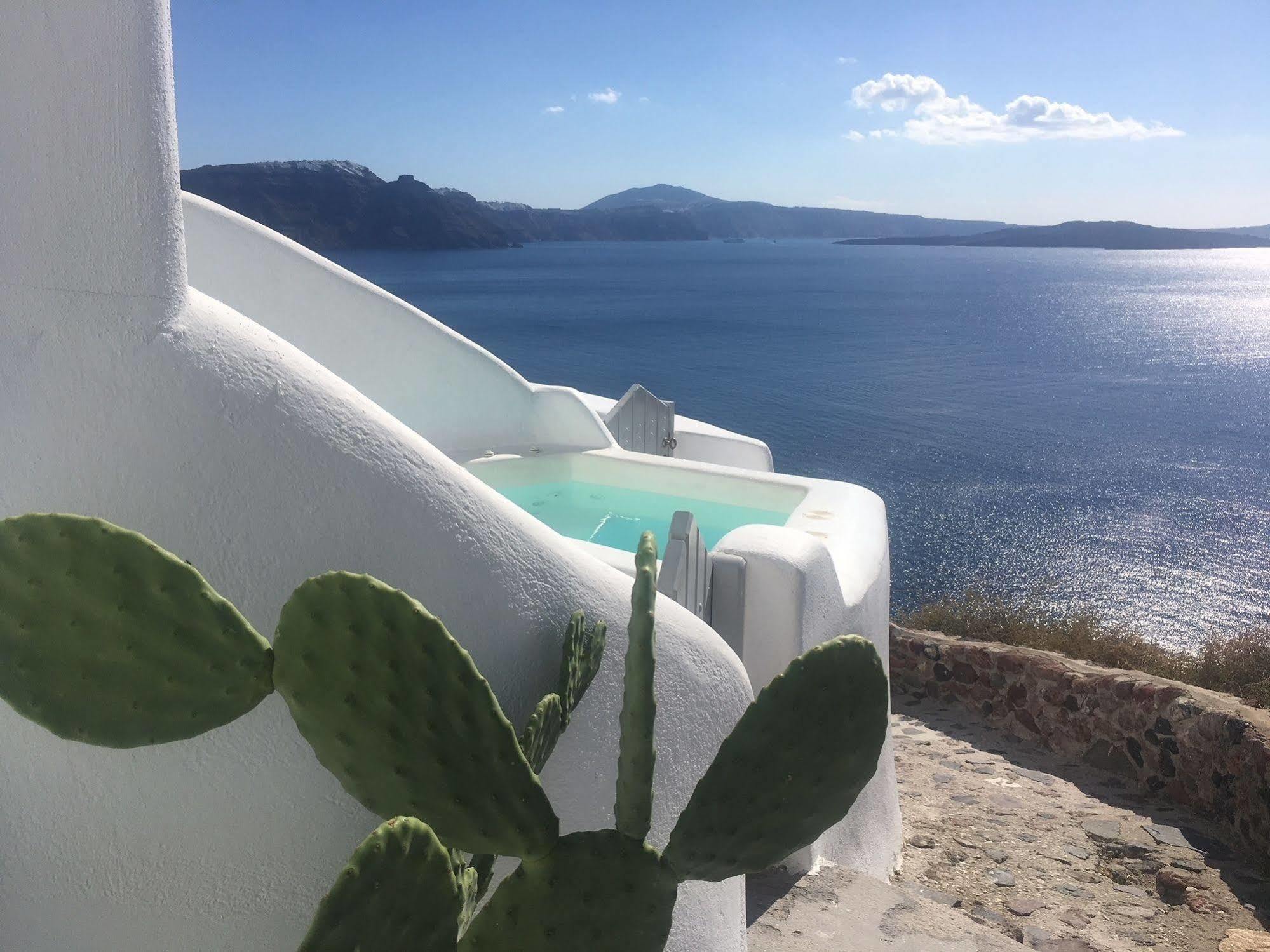 Liakada Oia Suites المظهر الخارجي الصورة